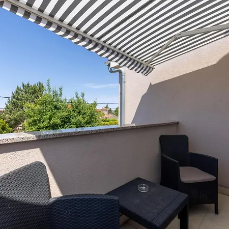 Mely Appartement